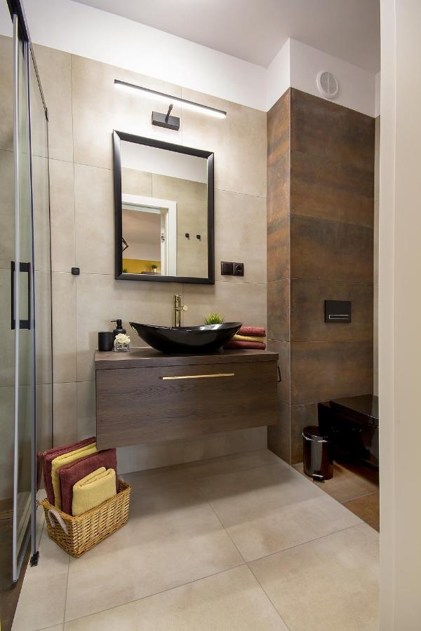 W&K Apartments - Desire Suite - Faktura Vat, Parking 科沙林 外观 照片