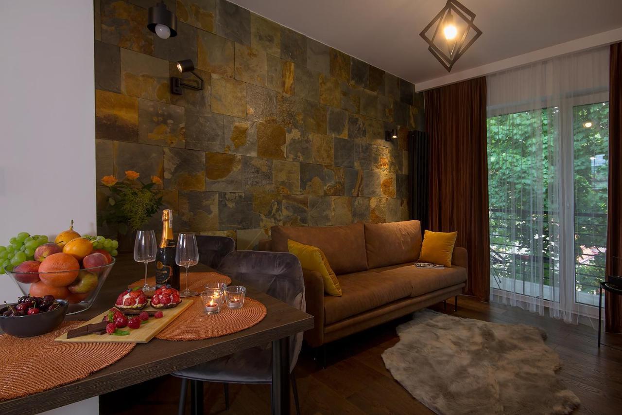 W&K Apartments - Desire Suite - Faktura Vat, Parking 科沙林 外观 照片